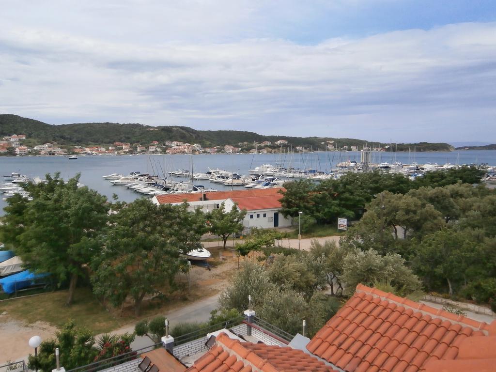 Guest House Galeb Supetarska Draga Exterior photo